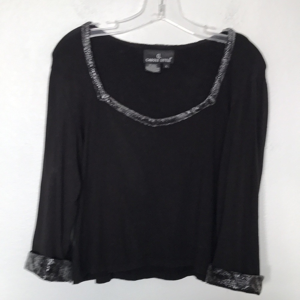 SNAKE SKIN BLOUSE W/ 3/4 SLEEVES SOFT MATERIAL OUTFIT SZ L NWOT EXCELLENT COND.